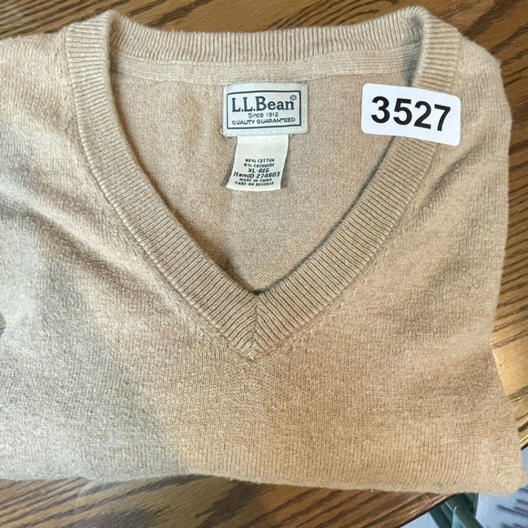 LL Bean Mens Sweater Extra Large Tan Cotton Cashmere V Neck Preppy Cabincore - Picture 10 of 10
